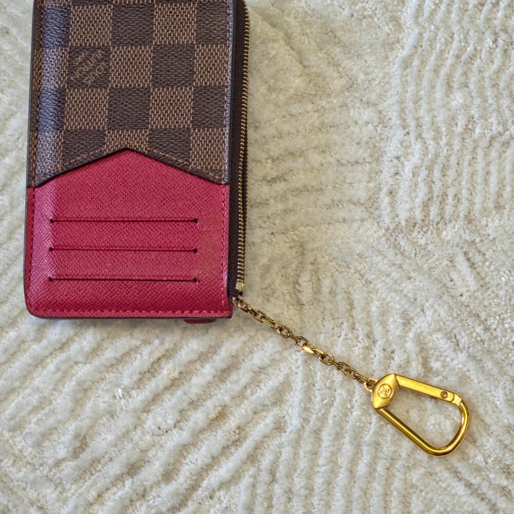 Louis Vuitton Card & Coin Holder with key chain - Picture 10 of 13